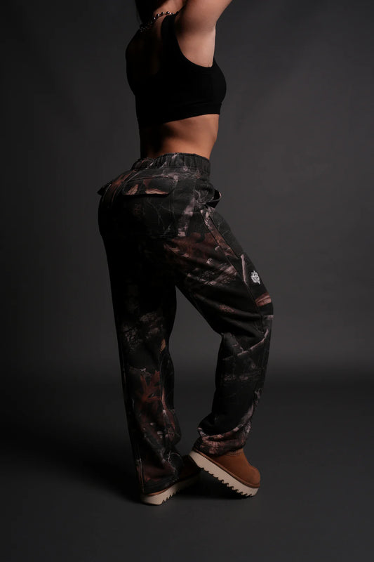 DUAL SHE WRATH SWEATS IN DARC BROWN WOODLAND CAMO