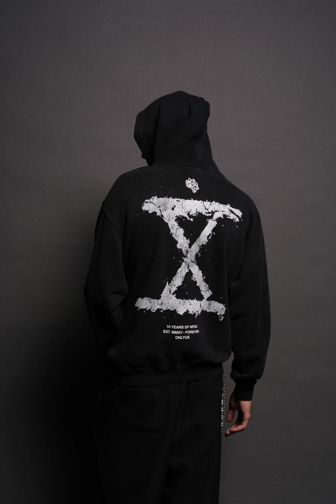 10 YEARS OF NFGU "PIERCE" HOODIE IN BLACK DRIFT WASH