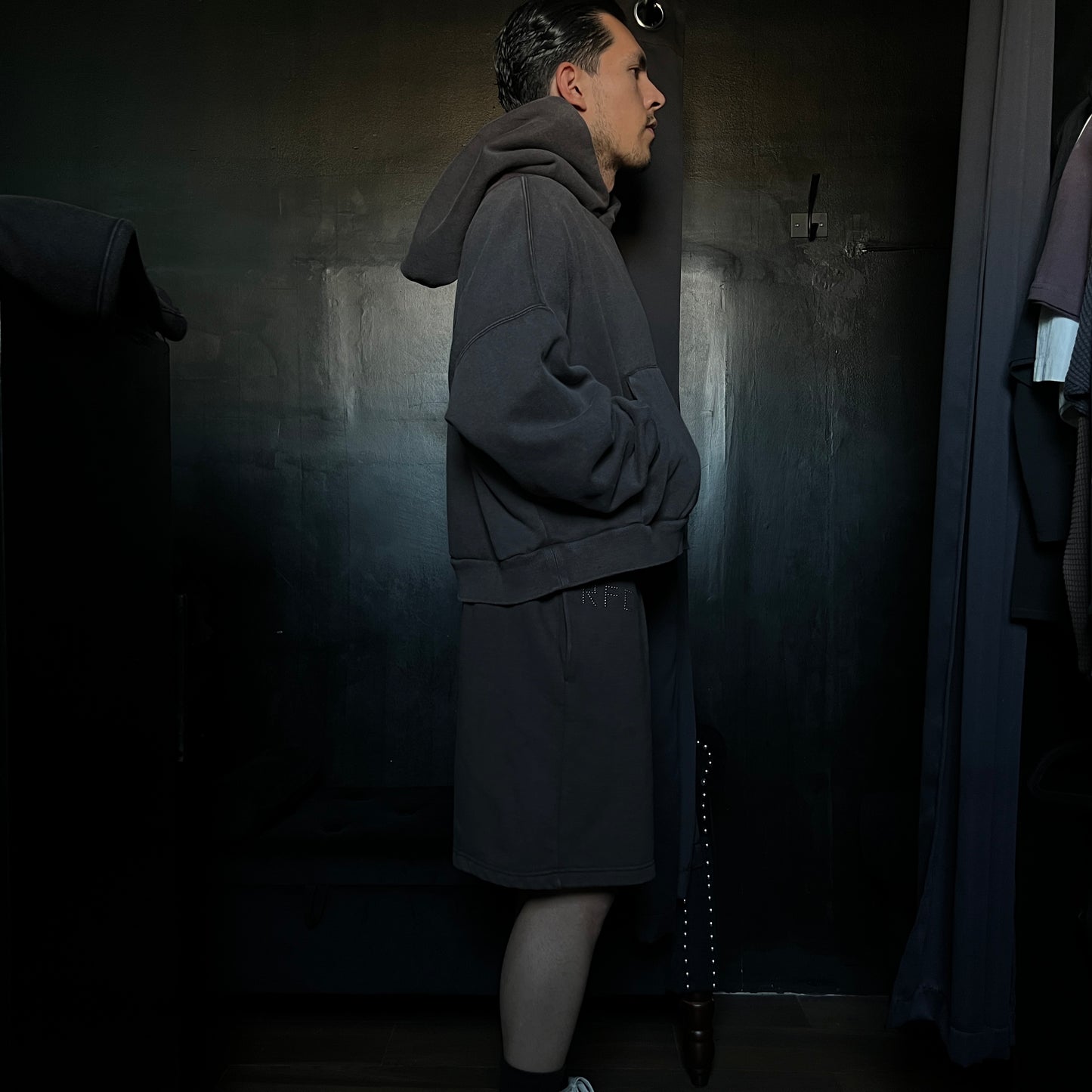 CONCRETE SIN ODIN OVERSIZED CROPPED HOODIE IN SUN WASH BROWN