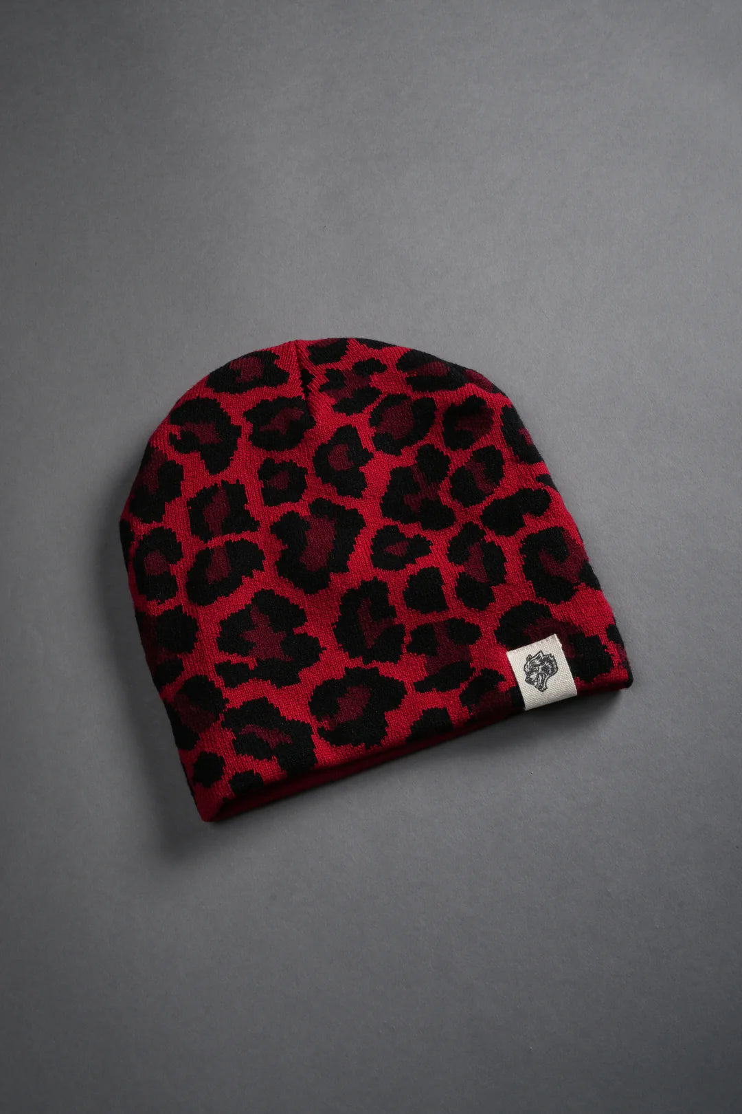 WOLF PATCH V2 CAP BEANIE IN RED LEOPARD