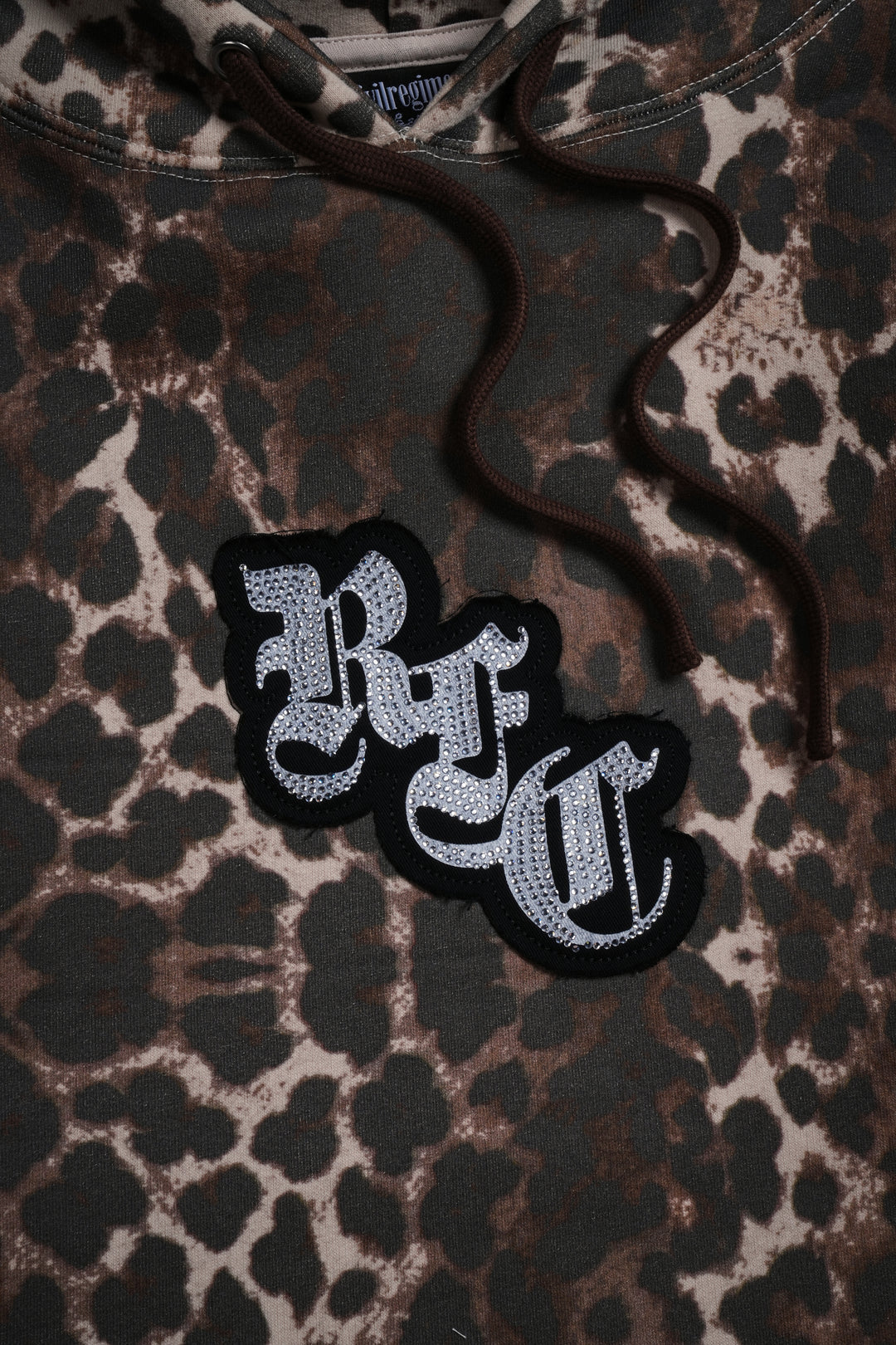 SHIMMERING RFC CROPPED SNAP HOODIE IN LEOPARD