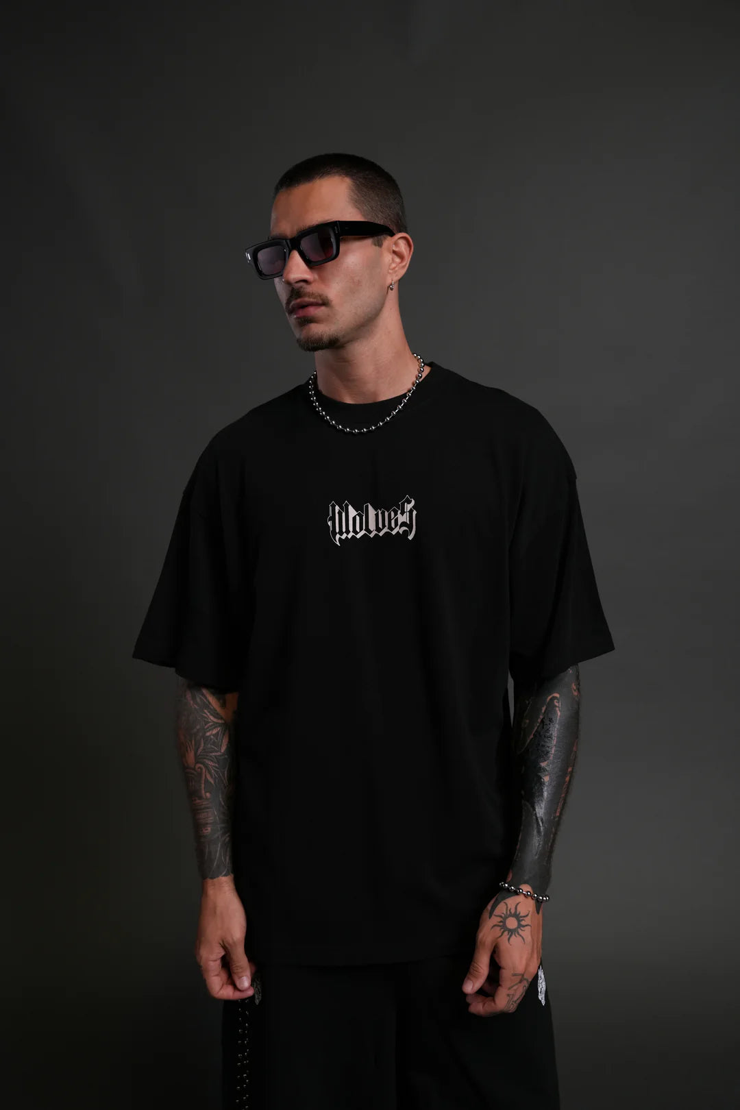SSDDNFGU HESH UNISEX PREMIUM OVERSIZED TEE IN BLACK