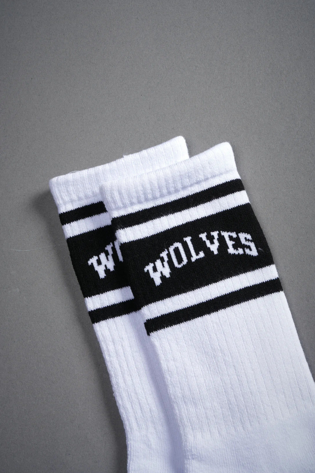 LOYALTY CLASSIC SOCKS IN WHITE/BLACK/BLACK