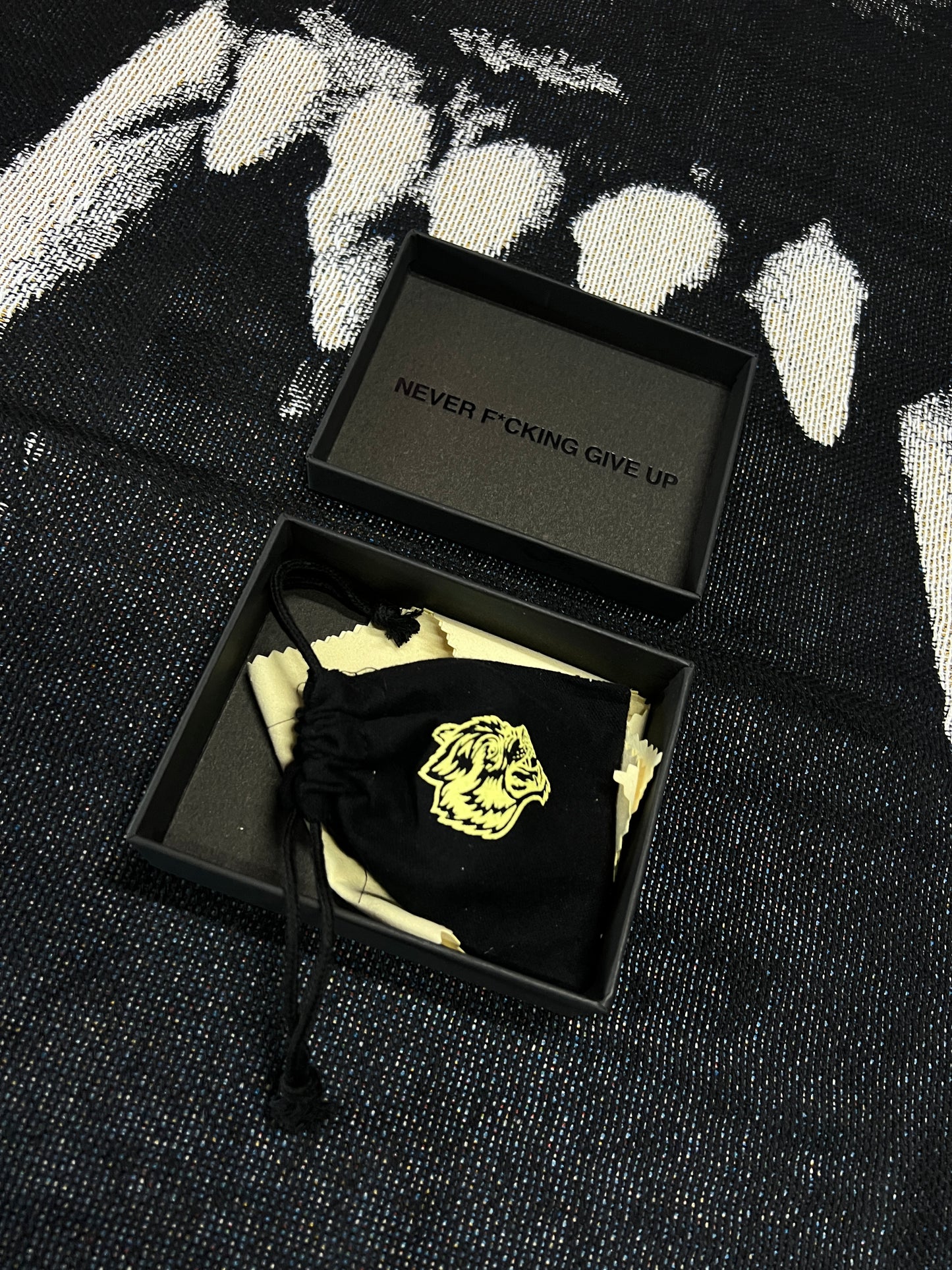 THE WOLF AND THE ROSE DARC BRACELET SET