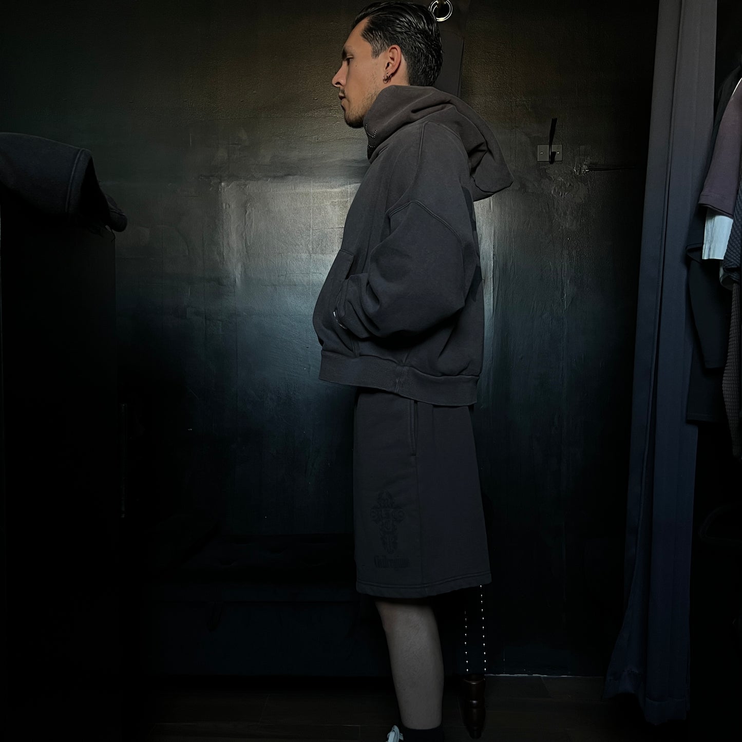 CONCRETE SIN ODIN OVERSIZED CROPPED HOODIE IN SUN WASH BROWN