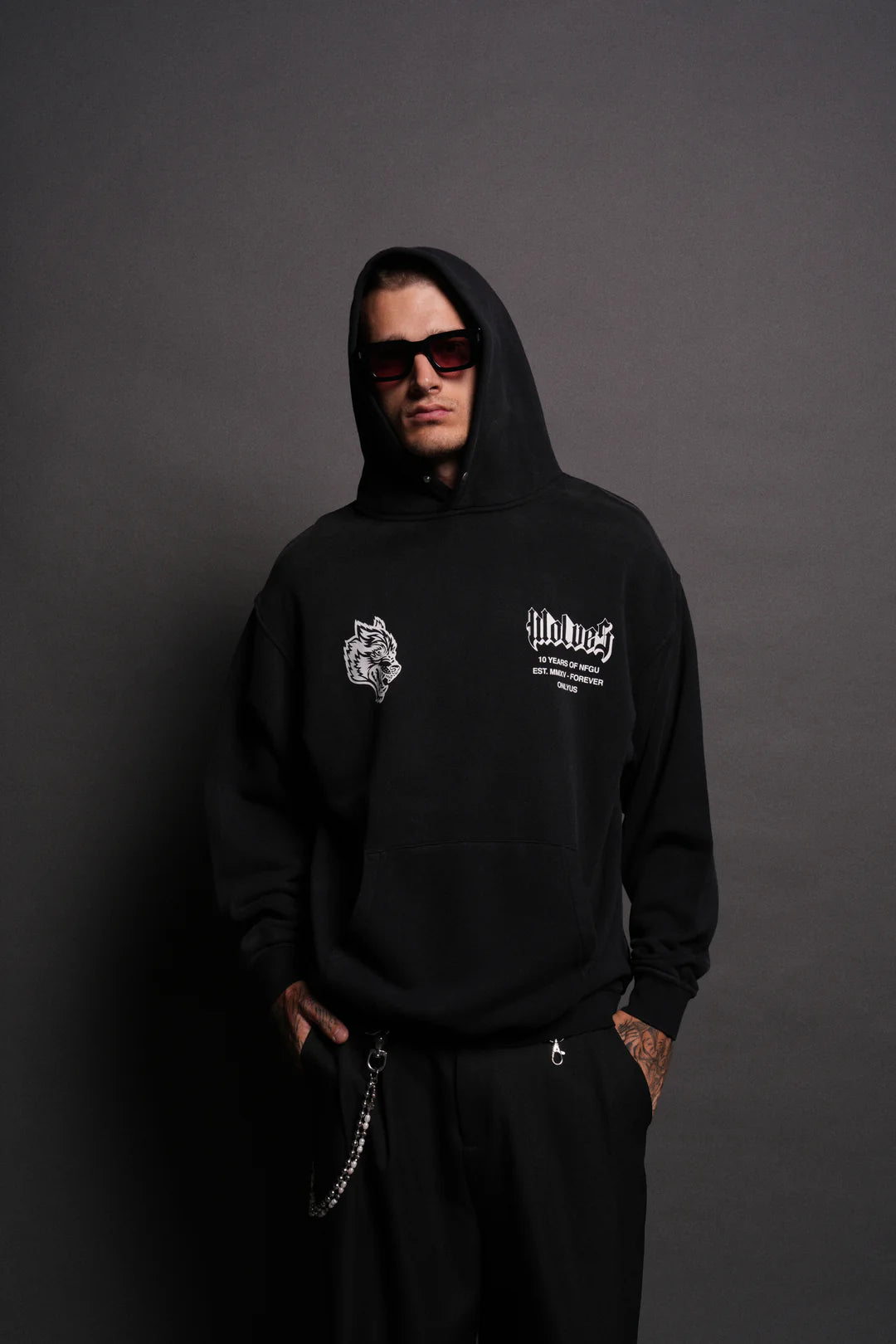 10 YEARS OF NFGU "PIERCE" HOODIE IN BLACK DRIFT WASH