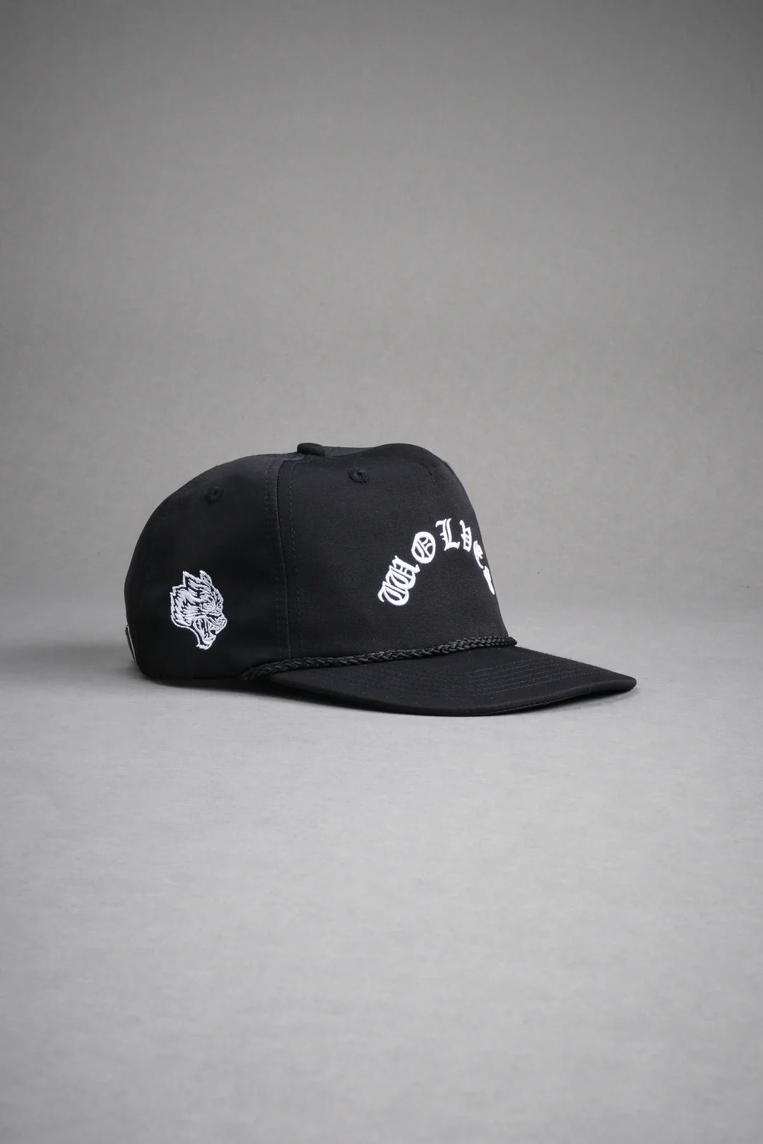 WOLVES MANA PARADISE HAT IN BLACK