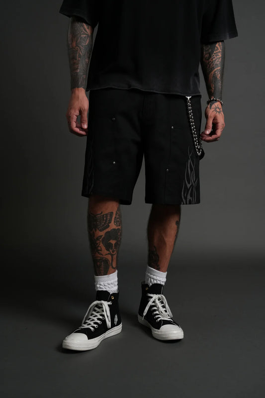 FINITE FLAME OVERSIZED CLARK UTILITY SHORTS IN BLACK