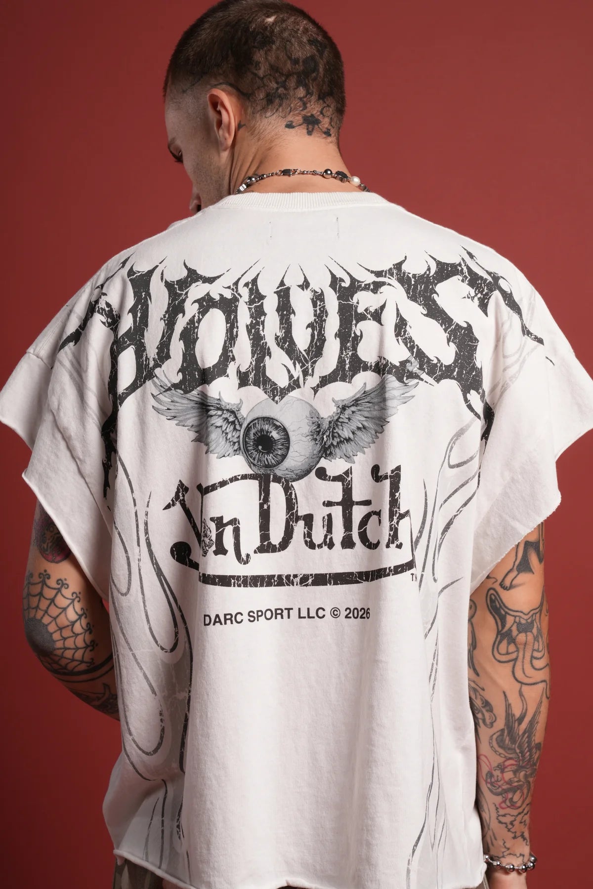 Take-Off Grunge Cut-Off Mid-Length Raw Hem Tee in Cream
