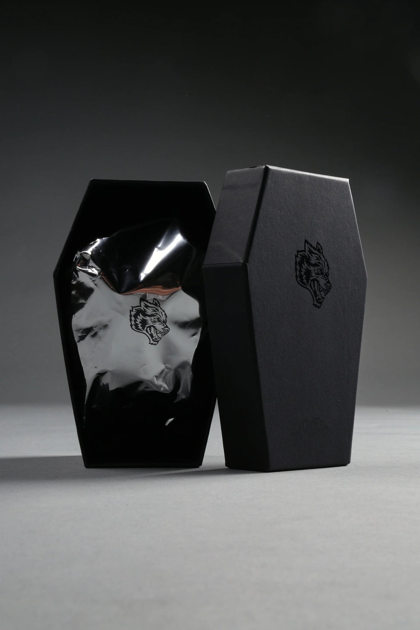 Darc Sport Icons Michael Wolfie in Black