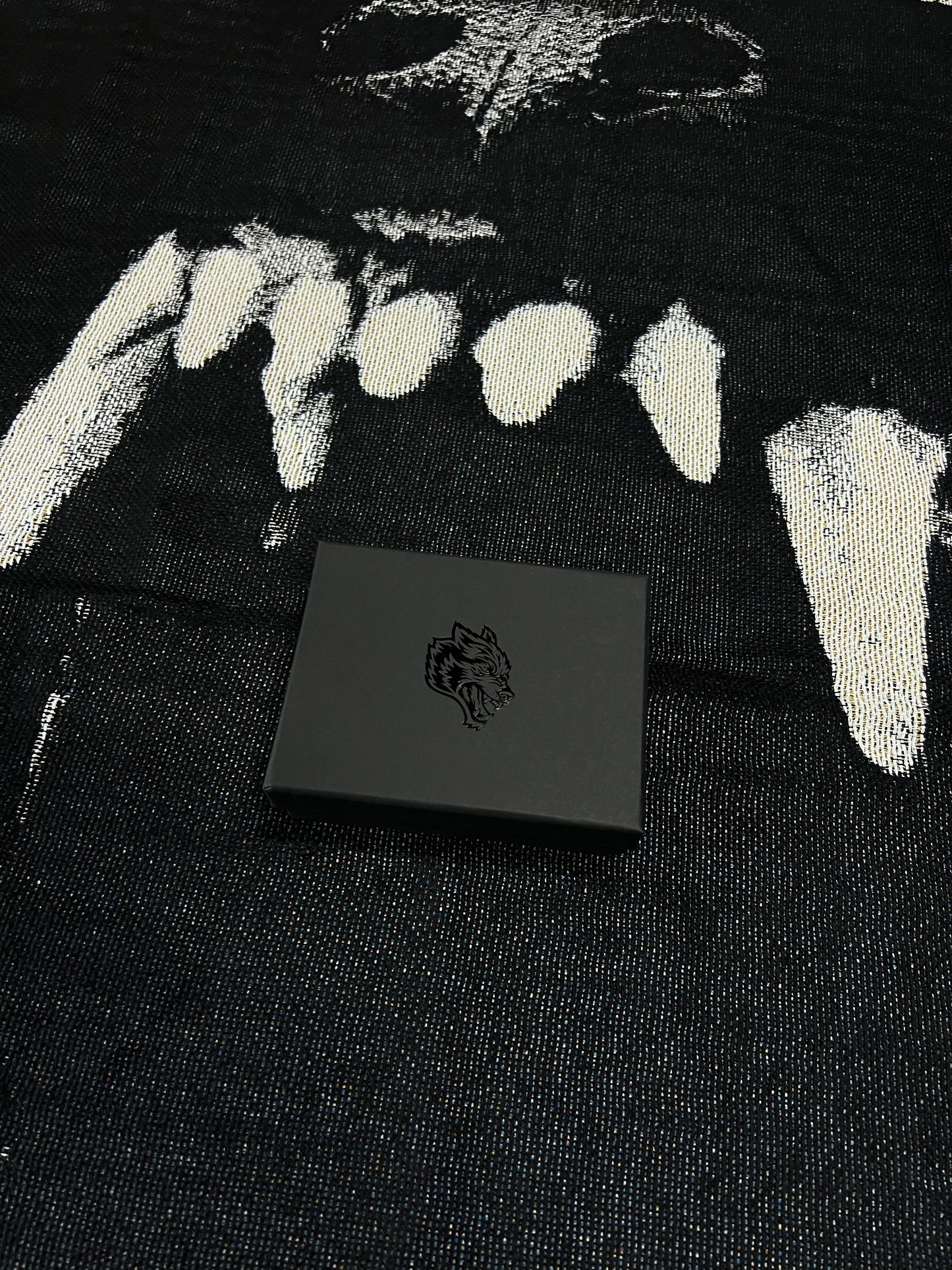 THE WOLF AND THE ROSE DARC BRACELET SET