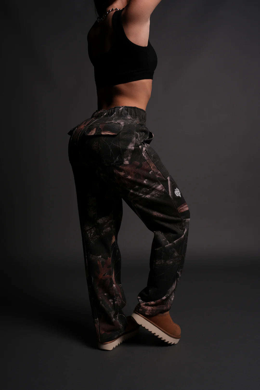 DUAL SHE WRATH SWEATS IN DARC BROWN WOODLAND CAMO