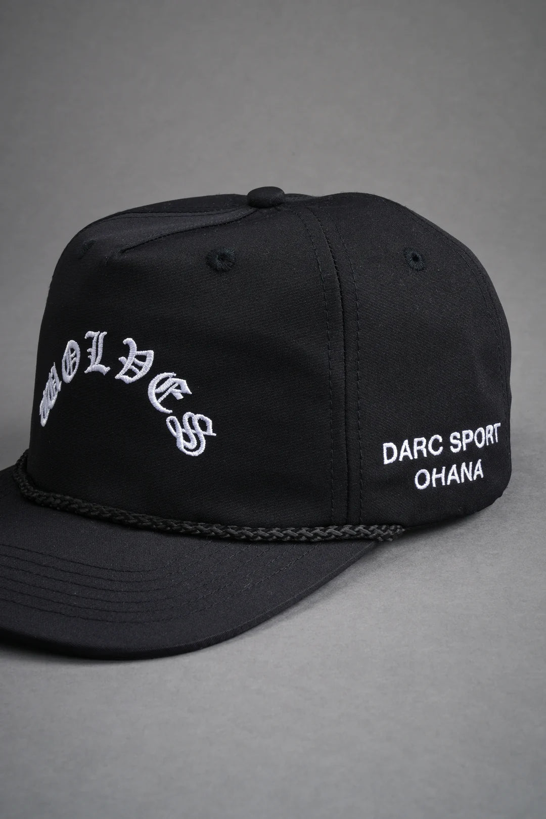 WOLVES MANA PARADISE HAT IN BLACK
