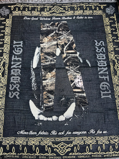 OUR PASSION “EVERSON SEAMLESS” SCRUNCH LEGGINGS IN DARC BROWN WOODLAND CAMO