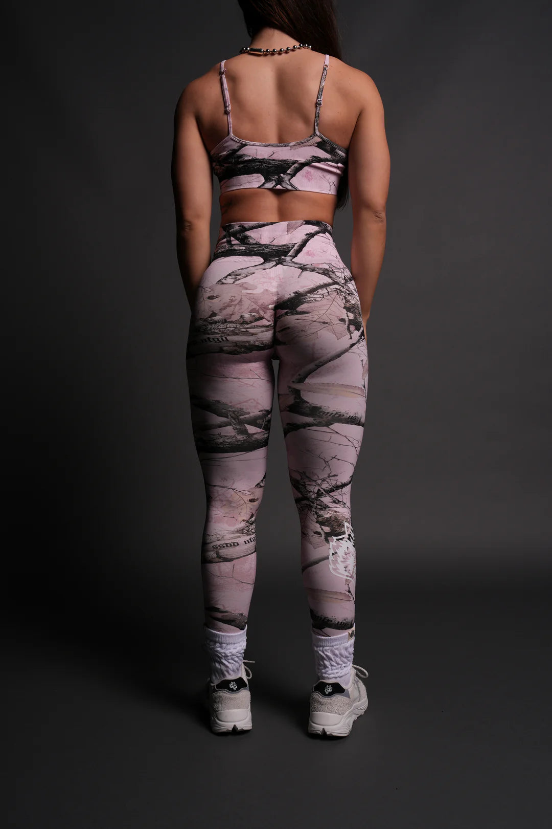 OUR PASSION “EVERSON SEAMLESS” SCRUNCH LEGGINGS OUR PASSION “EVERSON SEAMLESS” SCRUNCH LEGGINGS IN BROWN/LIGHT MAUVE WOODLAND CAMO