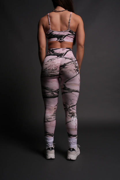 OUR PASSION “EVERSON SEAMLESS” SCRUNCH LEGGINGS OUR PASSION “EVERSON SEAMLESS” SCRUNCH LEGGINGS IN BROWN/LIGHT MAUVE WOODLAND CAMO