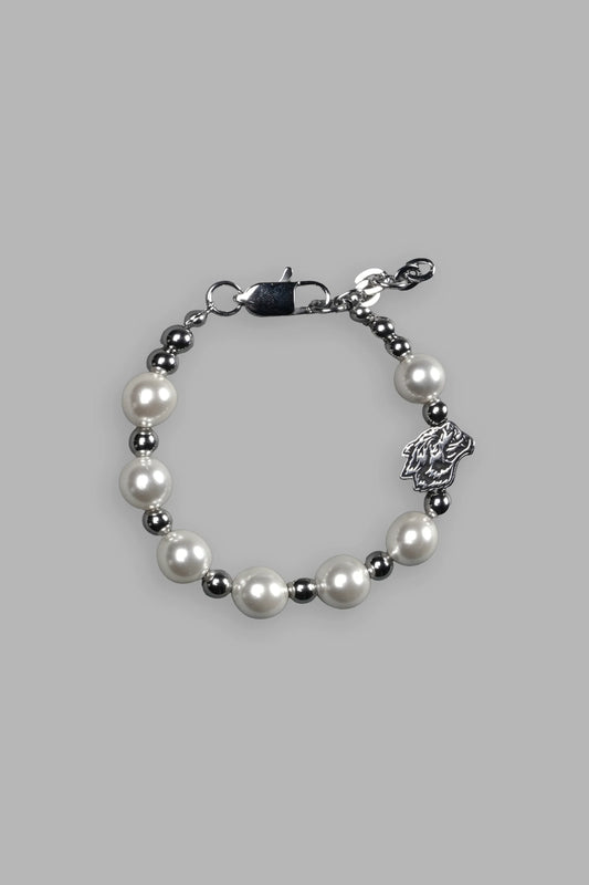 She Wolf Head Bracelet in Pearl