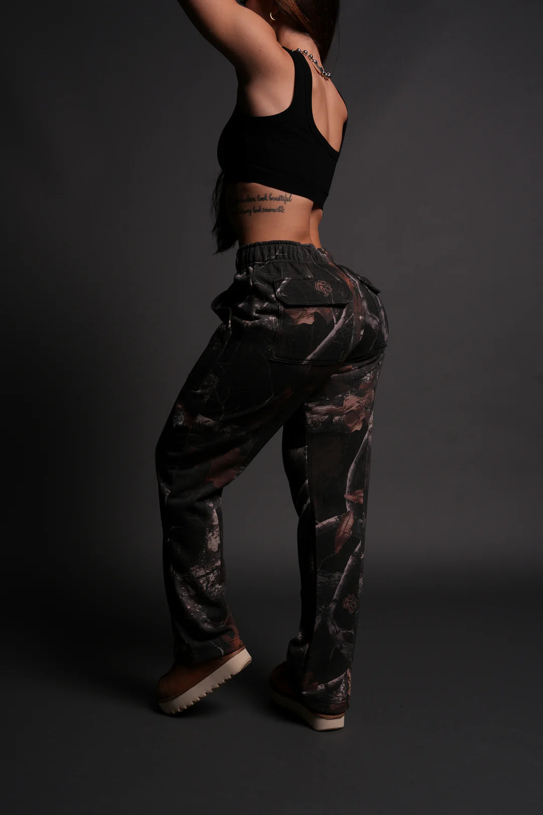 DUAL SHE WRATH SWEATS IN DARC BROWN WOODLAND CAMO