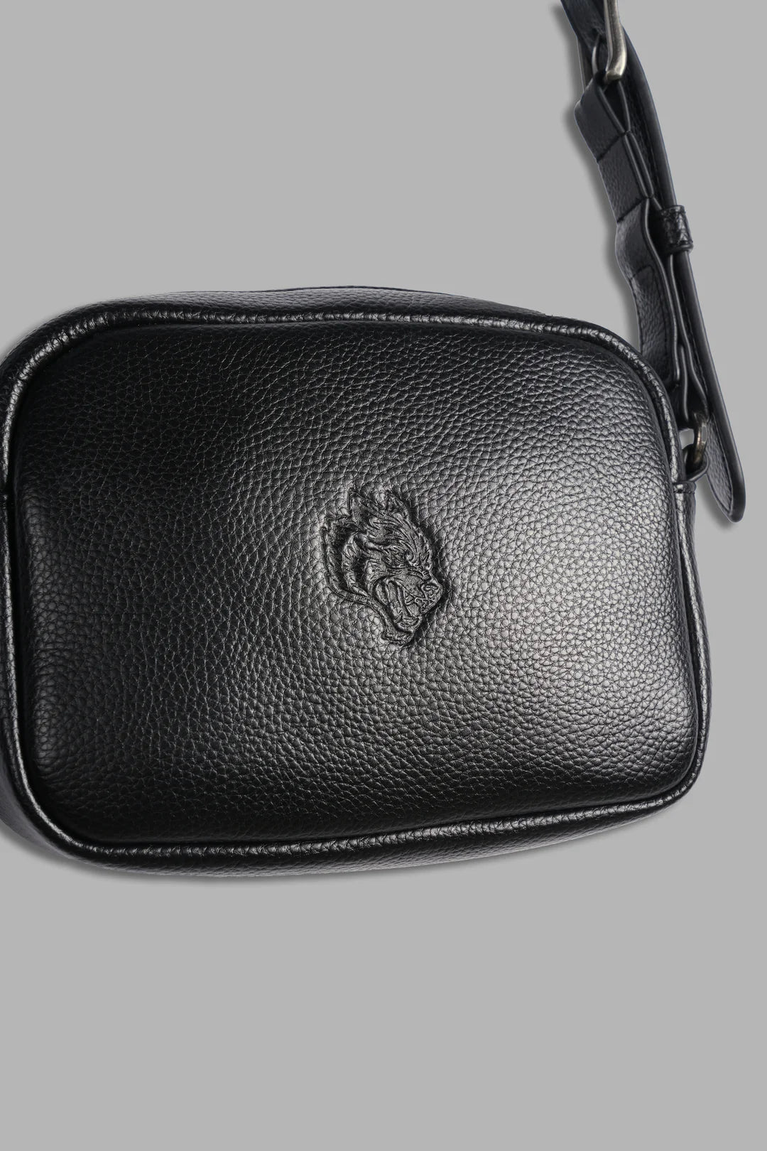 WOLVES CHOPPER BLADE LEATHER SIDE BAG IN BLACK