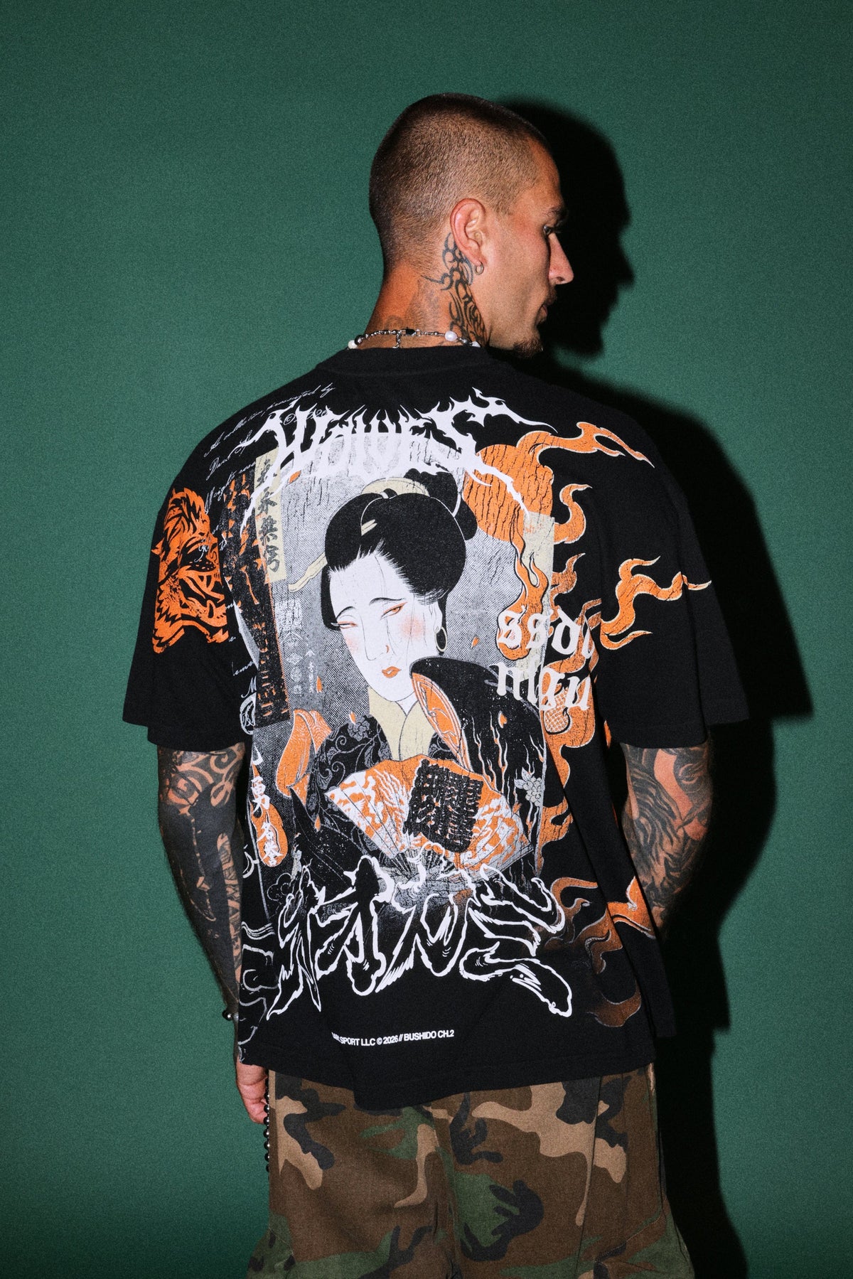 Bushido Ch.2 "Side-By-Side" Geisha Tee in Black