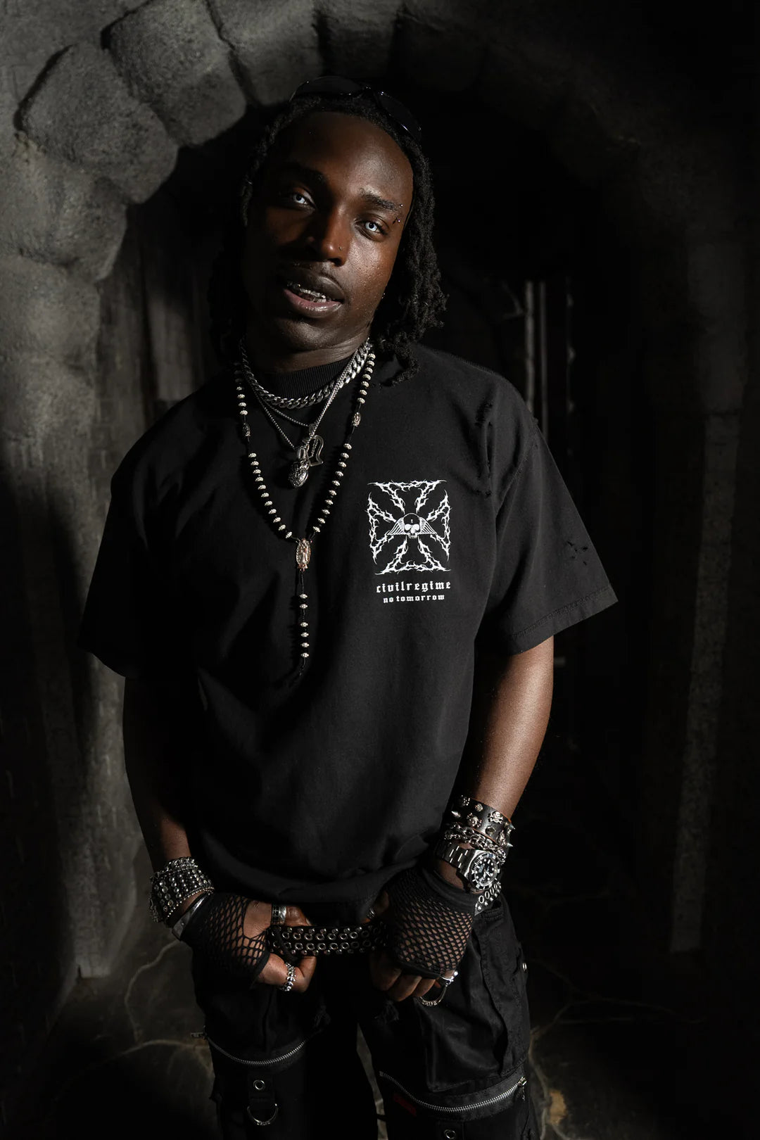 IRON SKULL FMR TEE IN BLACK