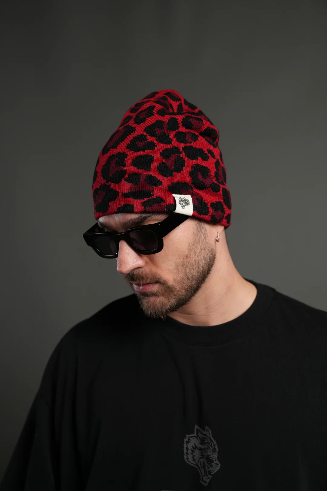 WOLF PATCH V2 CAP BEANIE IN RED LEOPARD