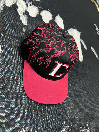 HOLLOW VEINS 5 PANEL STRAPBACK HAT IN BLACK/CHERRY RED