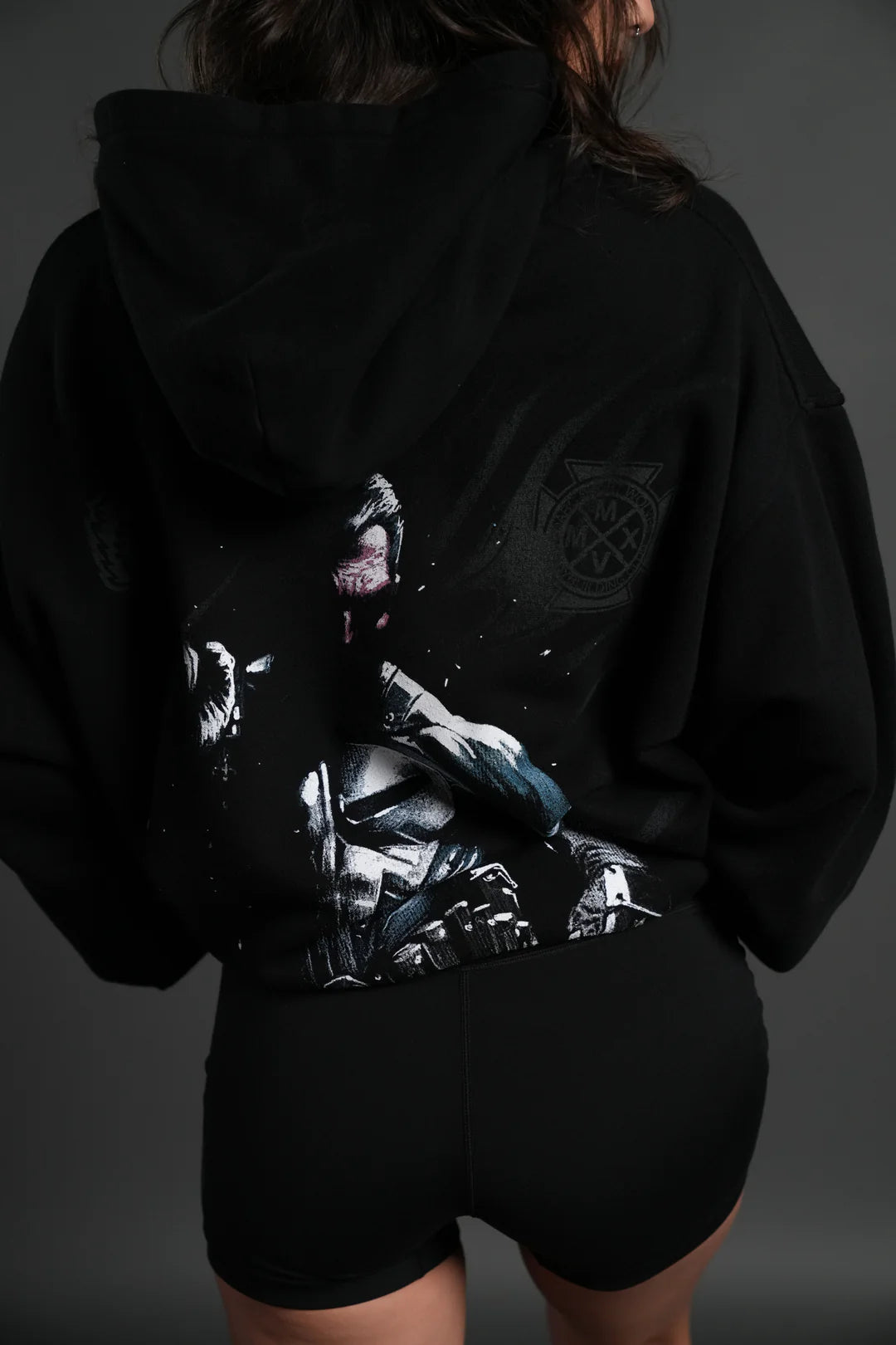 PUNISHER BOX CUT PIERCE HOODIE IN BLACK