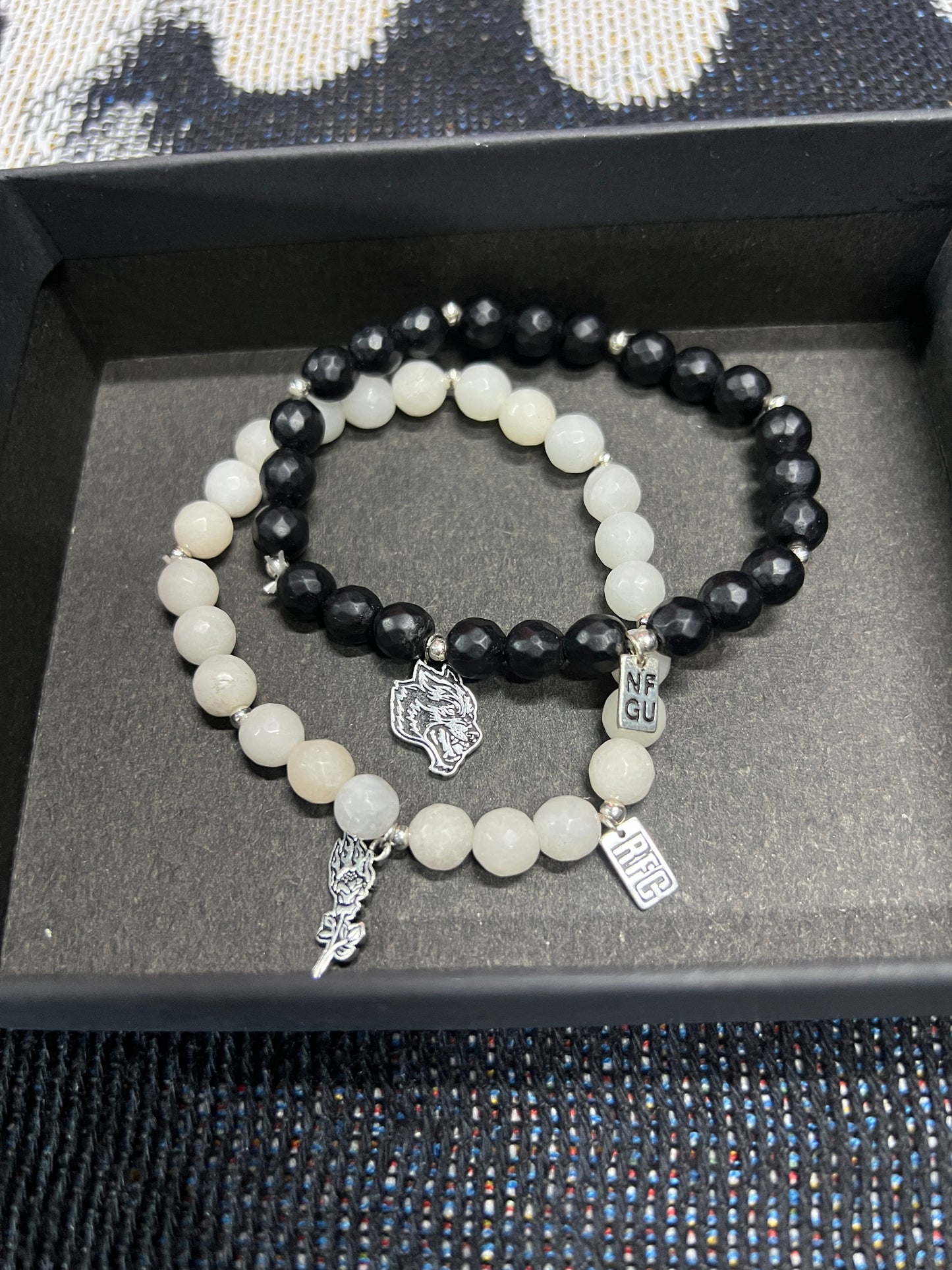 THE WOLF AND THE ROSE DARC BRACELET SET