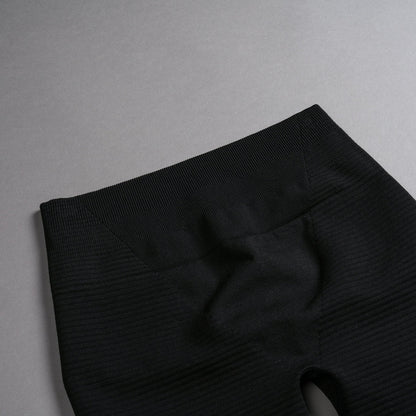 CHOPPER EVERSON SEAMLESS VALENCOURT SHORTS IN BLACK