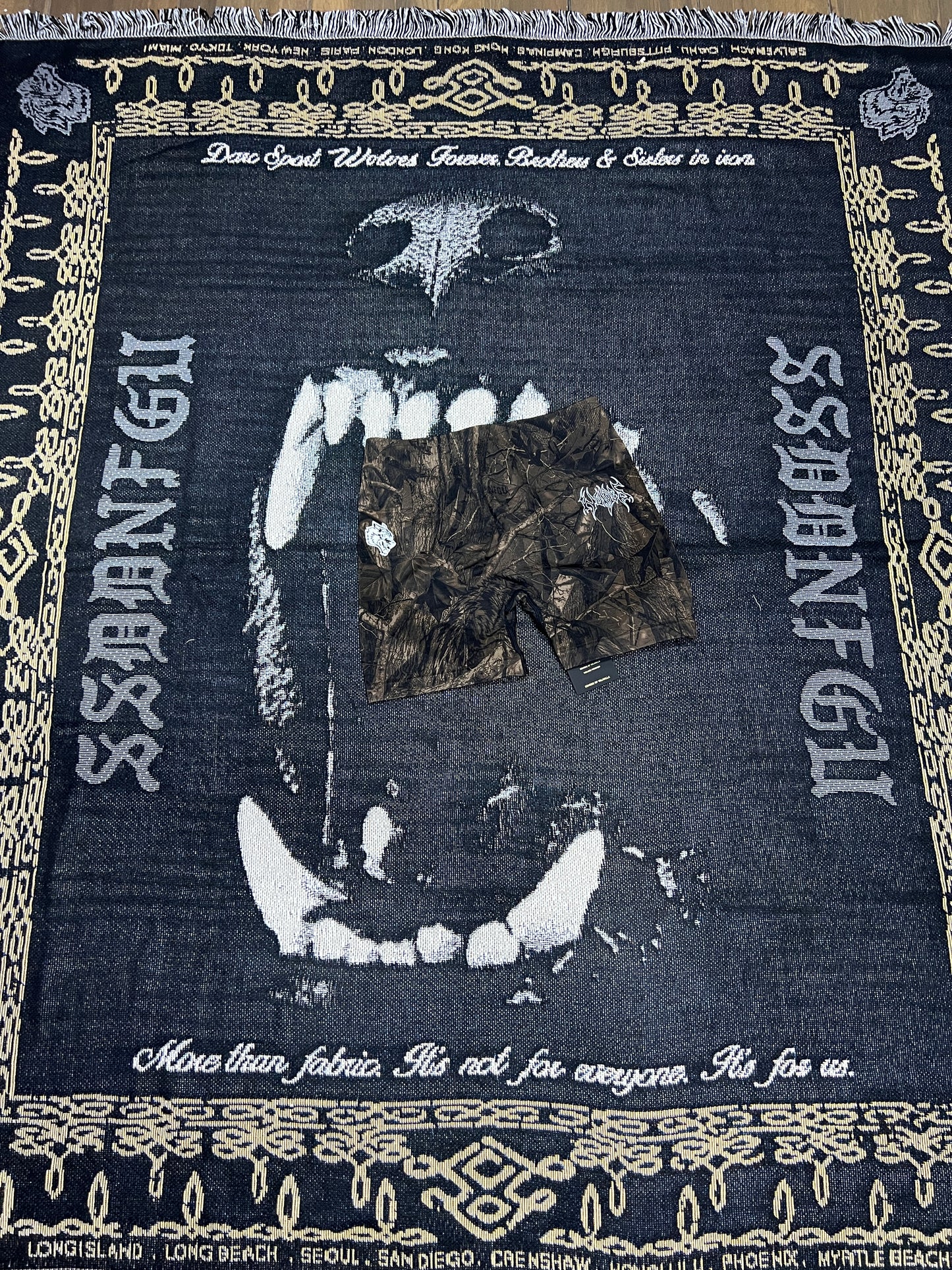 HESH FOREVER EVERSON SEAMLESS “TRAINING” SHORTS IN BROWN DRIFTWOOD FOREST CAMO