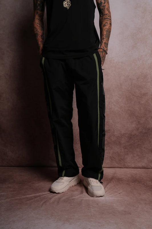 SSDDNFGU REMIND TRACK PANTS IN BLACK/NORSE GREEN