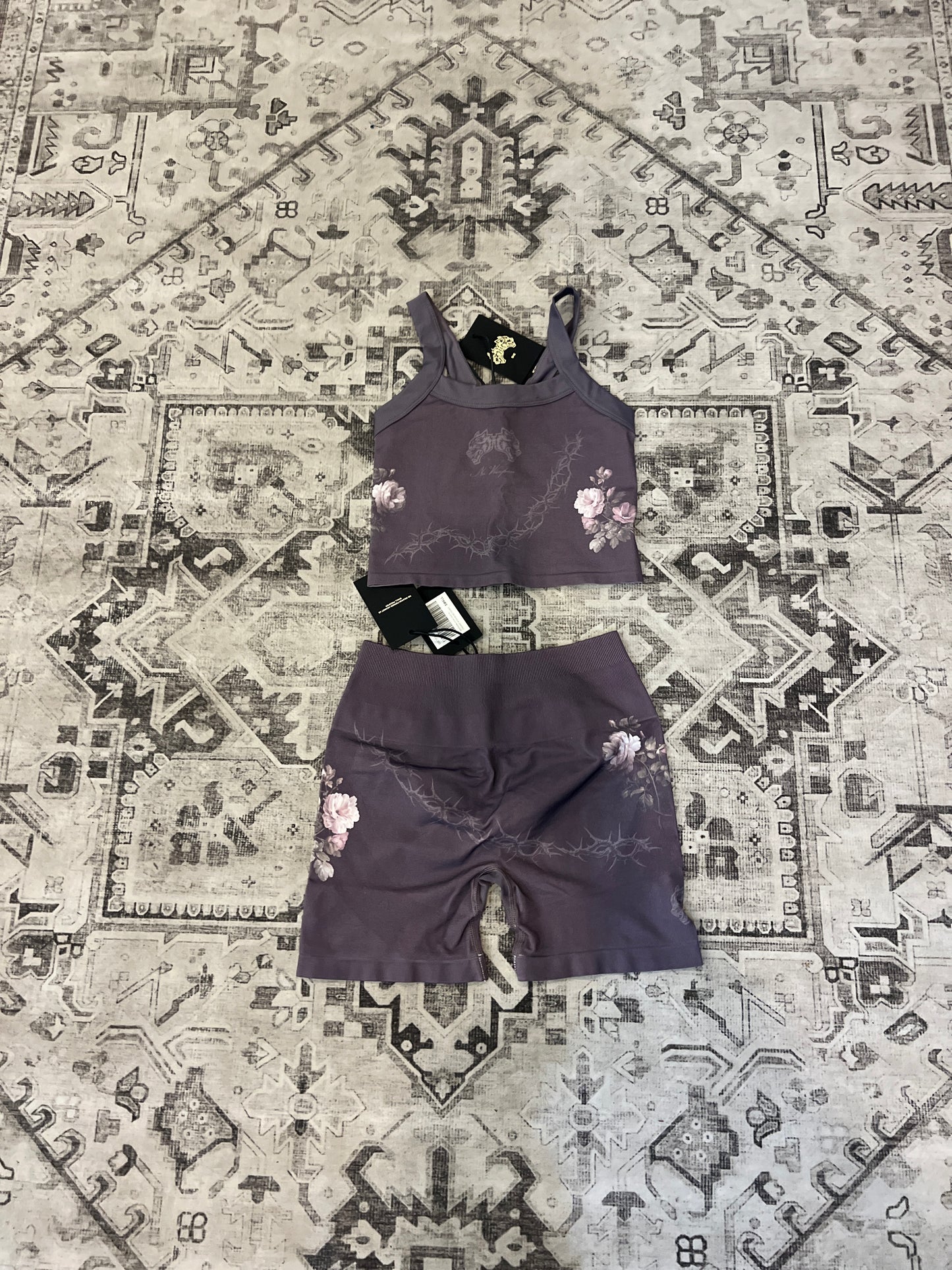 Rose Thorn Soft Seamless Set in Cherry Wine Rose Thorn 2
