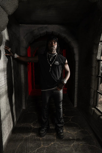 SPINAL STUDS FMR MUSCLE TEE IN BLACK