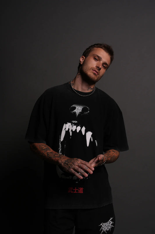 BLOOD THIRSTY KANJI "PREMIUM" OVERSIZED TEE IN BLACK