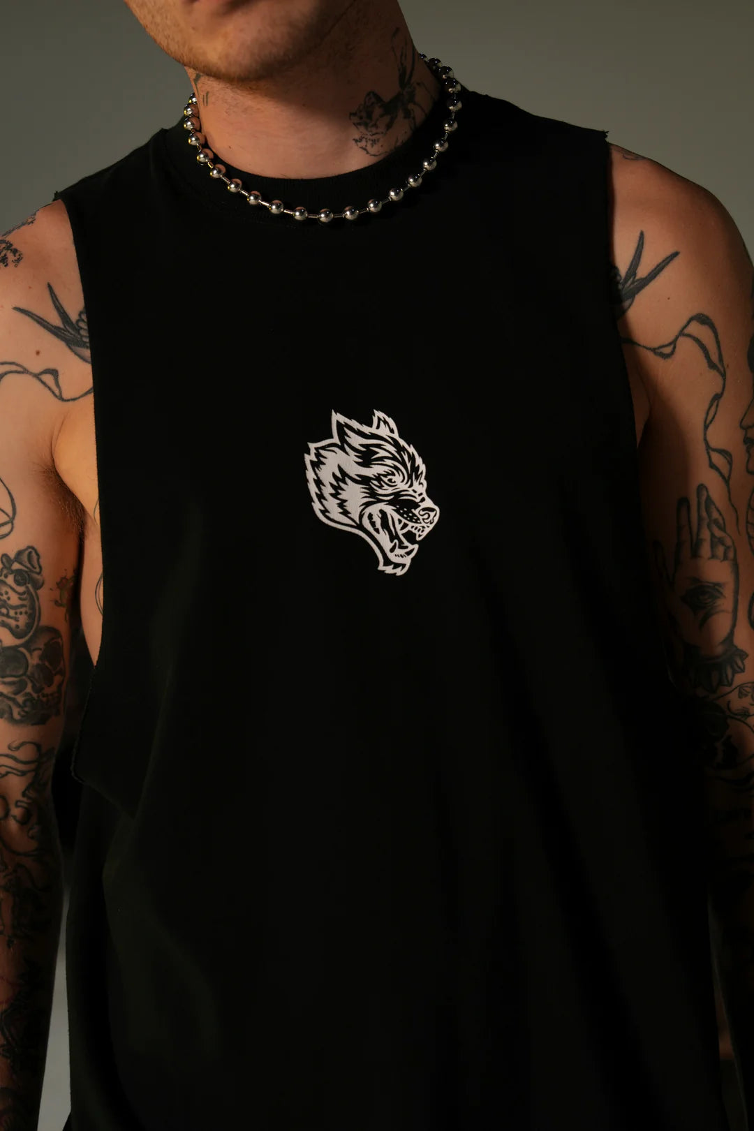 CONQUER “TOMMY” MUSCLE TEE IN BLACK