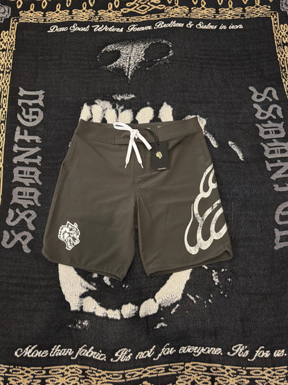 WOLVES FLAME NO WEAPON STAGE SHORTS IN WOLF GRAY