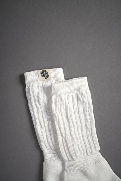 WOLF PATCH V2 COMFY SOCKS IN CREAM