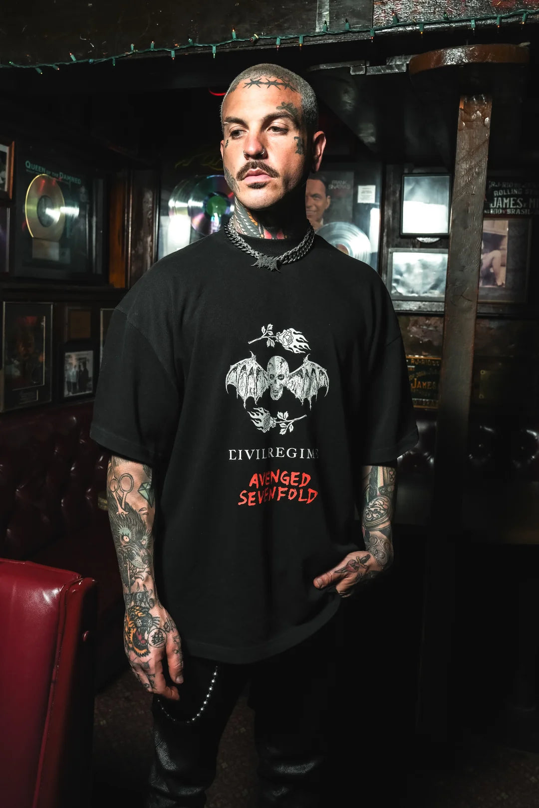 Batwing American Classic Oversized Tee in Vintage Black