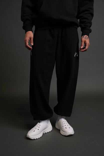 WOLF CHOPPER LOUNGER SWEAT PANTS IN BLACK