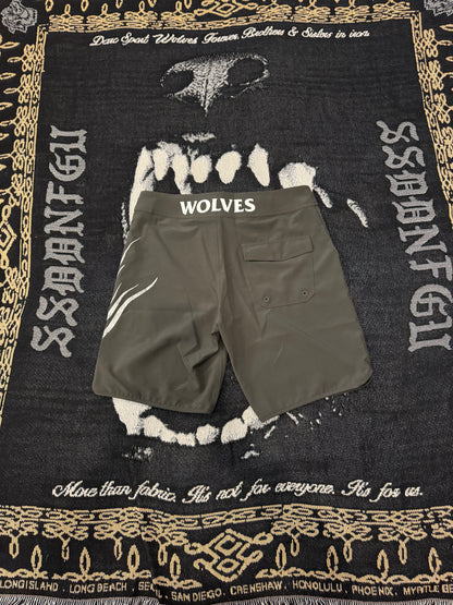 WOLVES FLAME NO WEAPON STAGE SHORTS IN WOLF GRAY