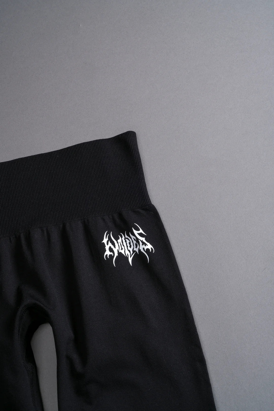 HESH EVERSON SEAMLESS LEGGINGS IN BLACK