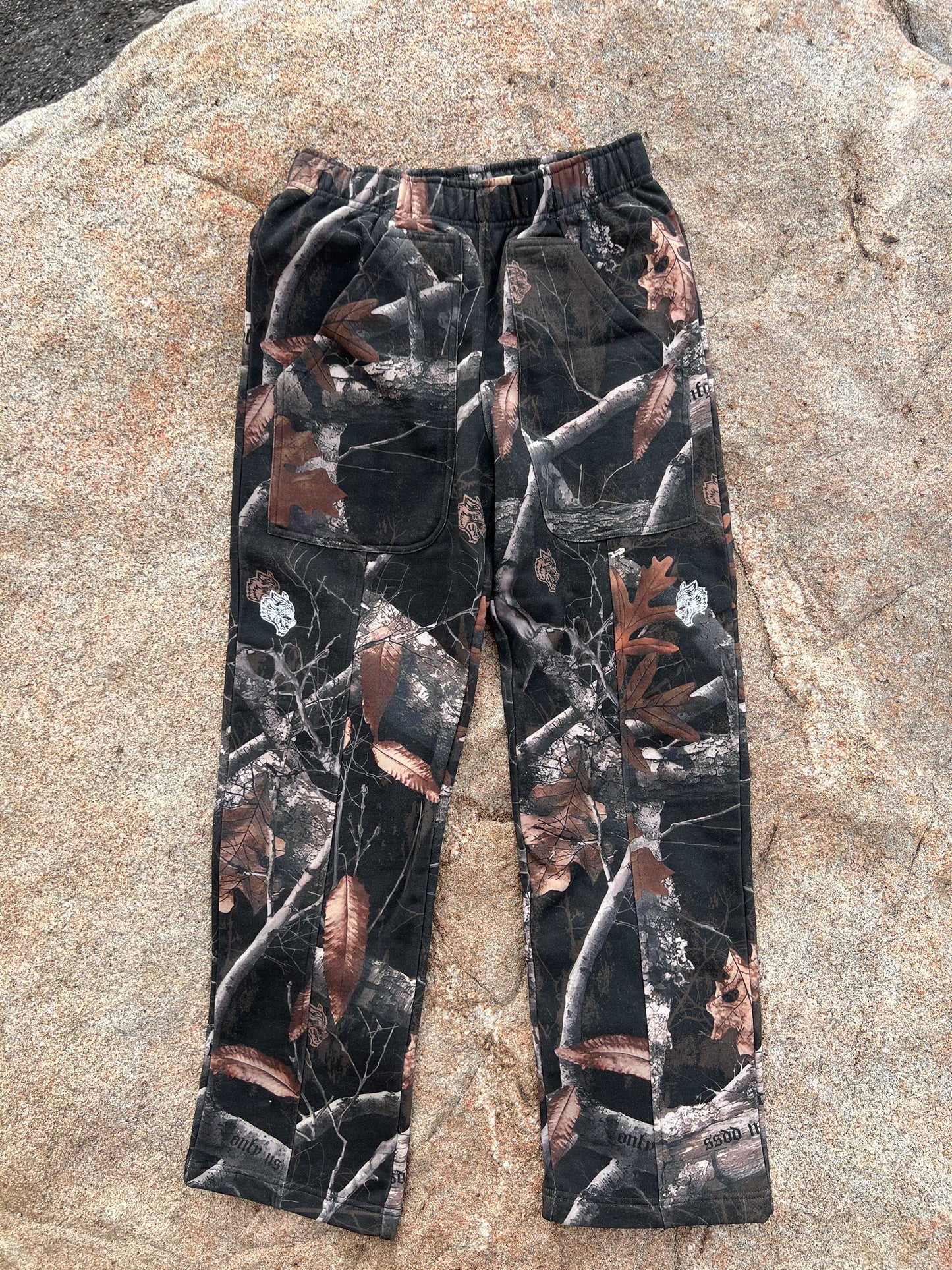 DUAL SHE WRATH SWEATS IN DARC BROWN WOODLAND CAMO