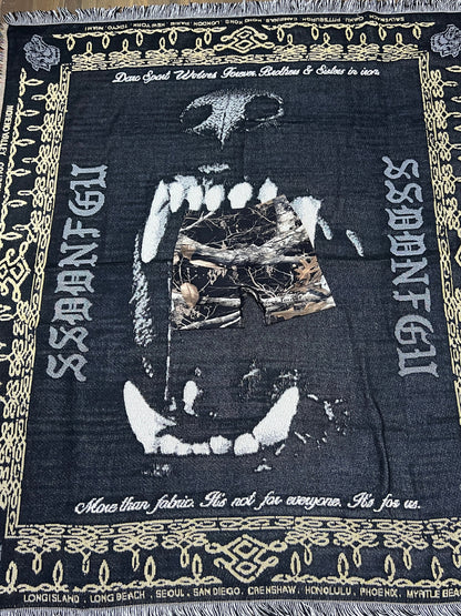 DUAL WOLF EVERSON SEAMLESS SHORT IN DARC BROWN WOODLAND