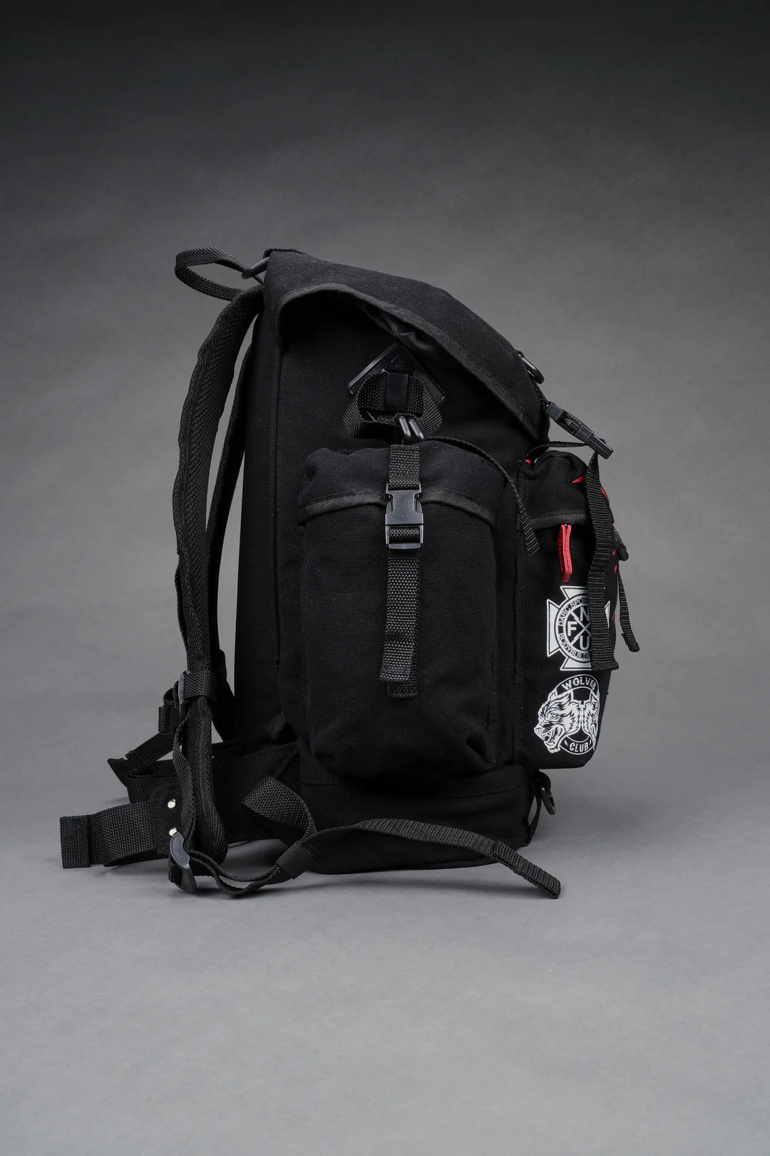 THE POWER TRAVELER BACKPACK IN BLACK