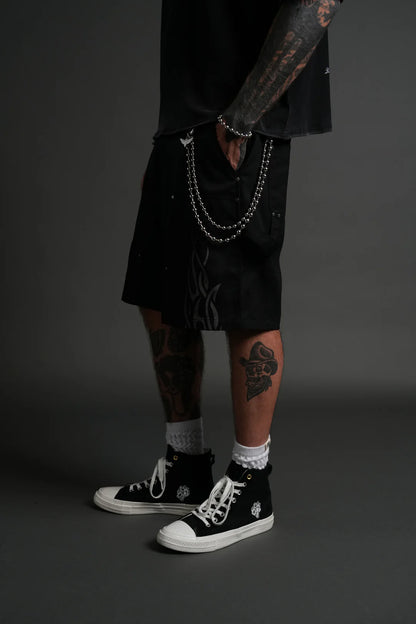 FINITE FLAME OVERSIZED CLARK UTILITY SHORTS IN BLACK