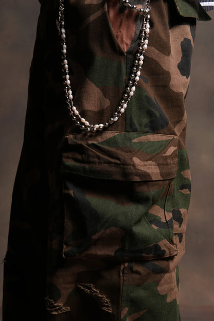 Wolf Chopper Duke Cargo Pants in Woodland Camo