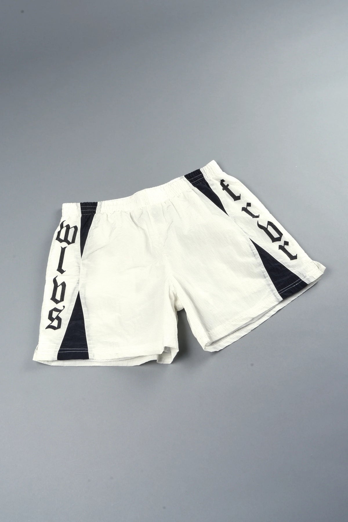 Wlvsfrvr Zdan Shorts In Cream