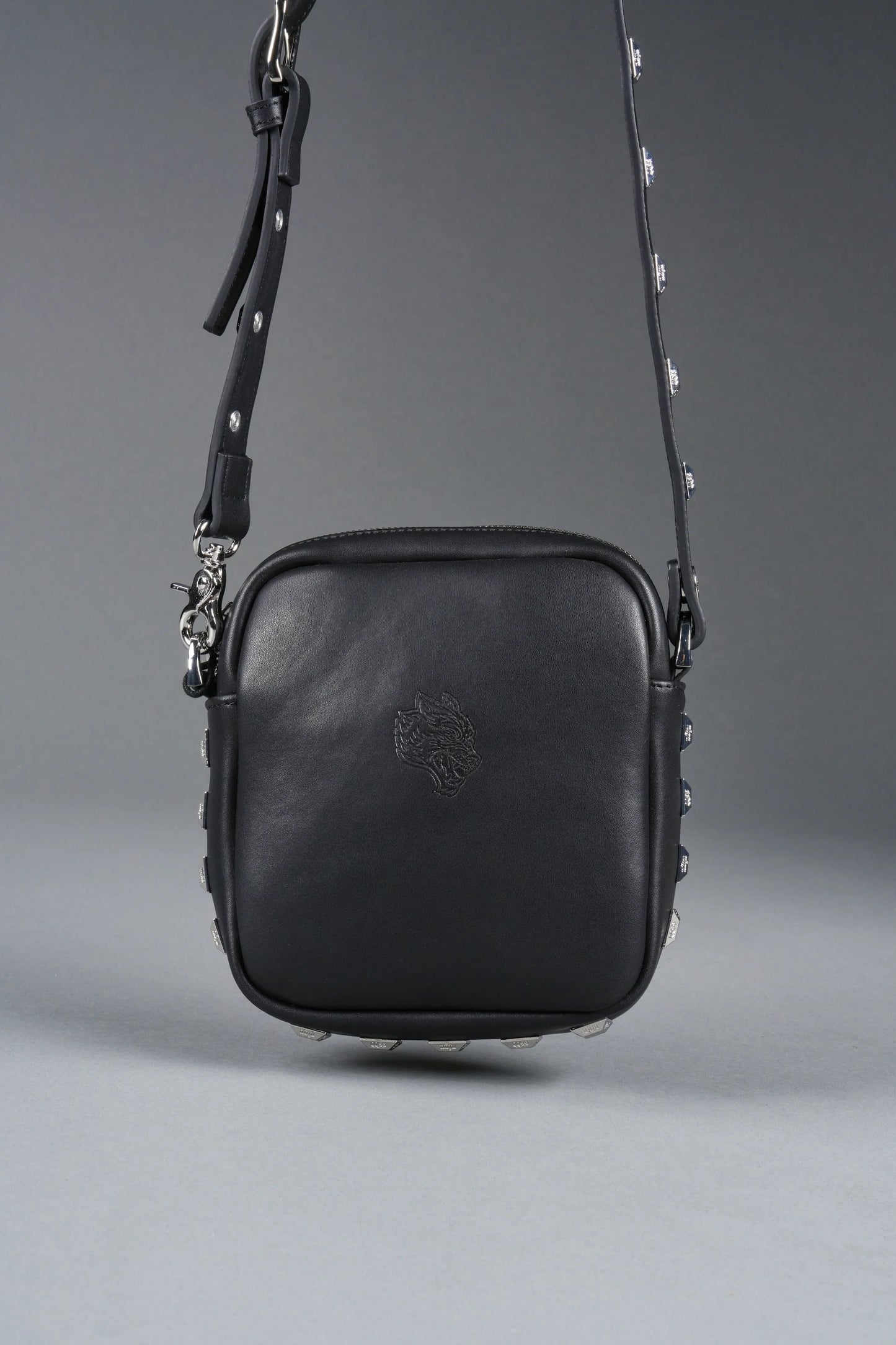 Wolves OnlyUs Slim Leather Side Bag in Black