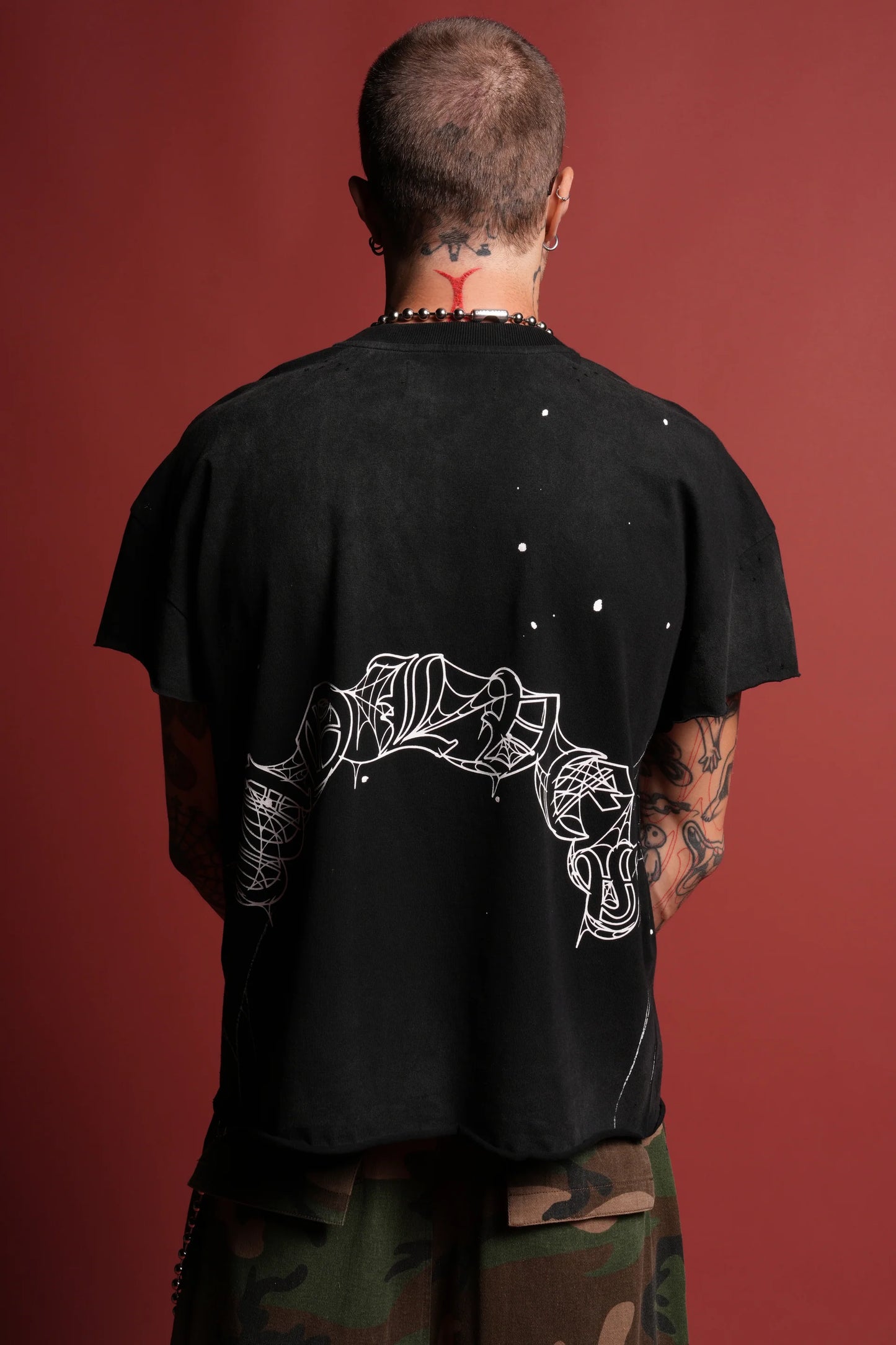 Web Chopper Distressed Grunge Mid Length Raw Hem Cap Sleeve Tee in Black Drift Wash